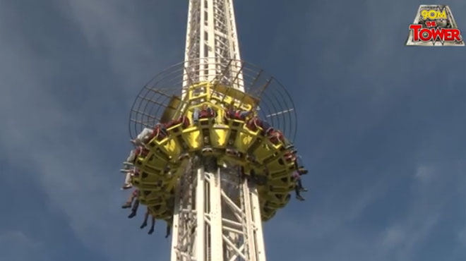 La plus grande tour de chute libre mobile au monde débarque à la Foire