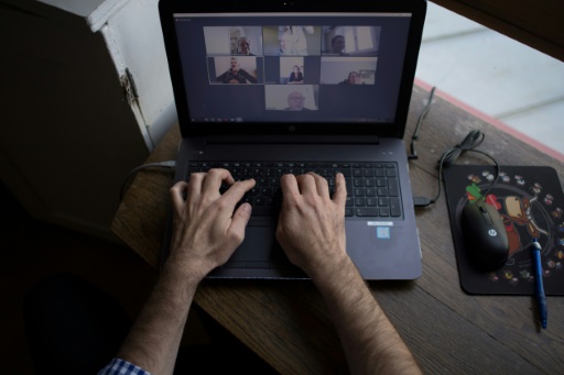 Le videoconferenze danneggiano la creatività