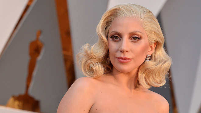 Lady Gaga Et Les Survivantes Dagressions Sexuelles Se Font Tatouer
