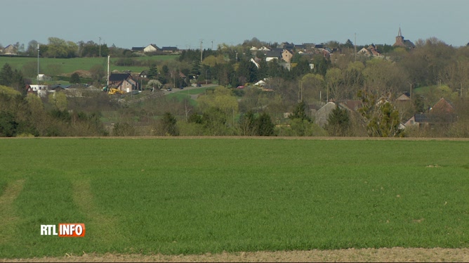 Les Habitants De Sart Eustache Contre Limplantation Dun Poulailler