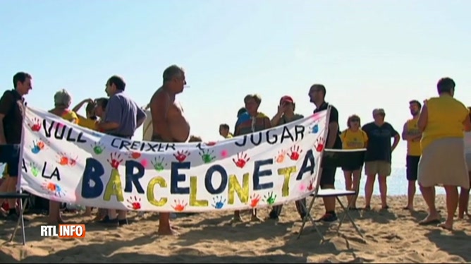 Les Barcelonais Poussent Les Touristes à Quitter La Plage